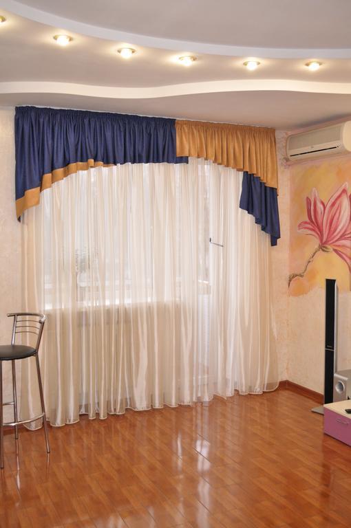 Apartment On Oleksandra Polia Avenue 110 ドニプロペトロウシク エクステリア 写真